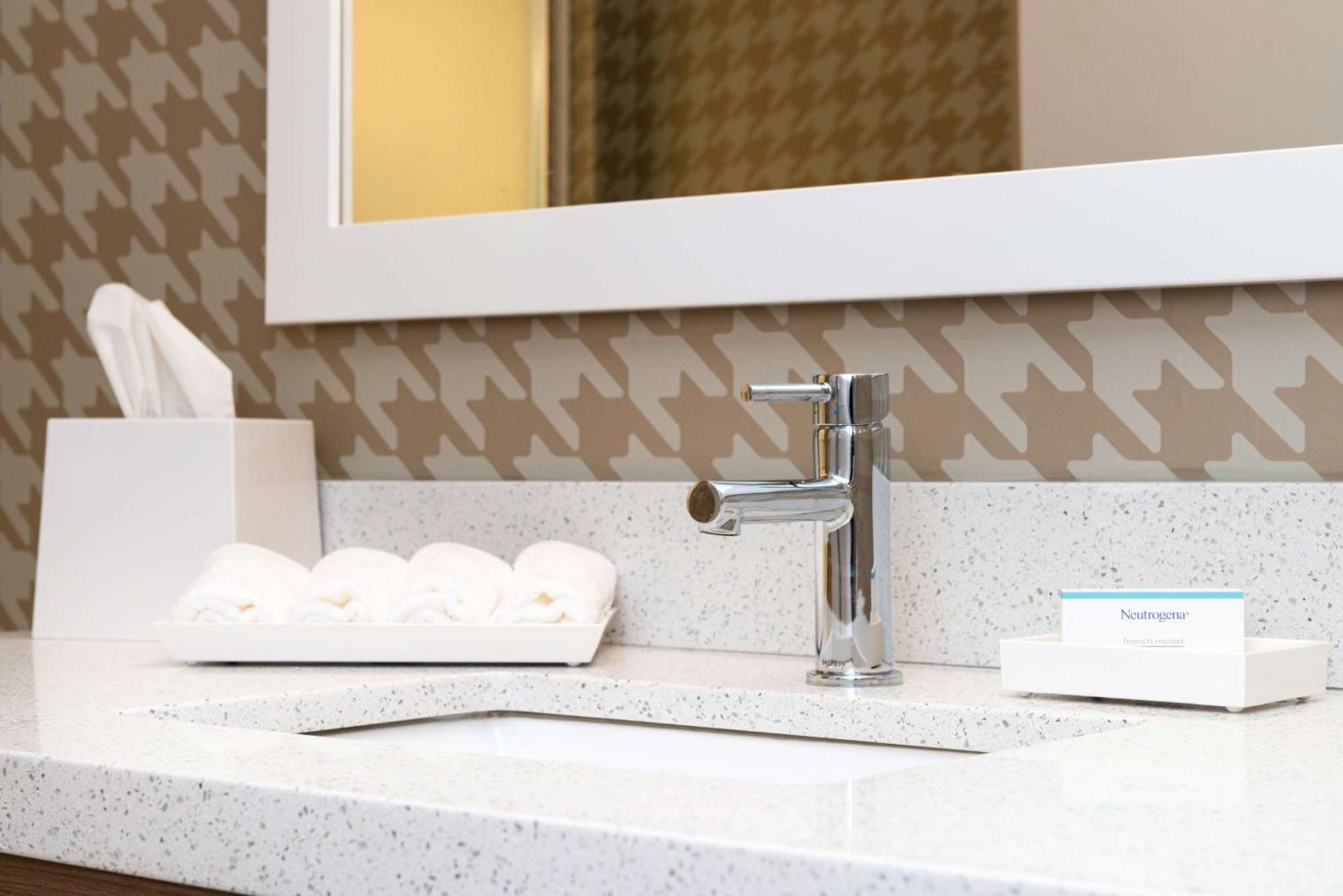 Home2 By Hilton Charlotte Mooresville, Nc Hotel 3*