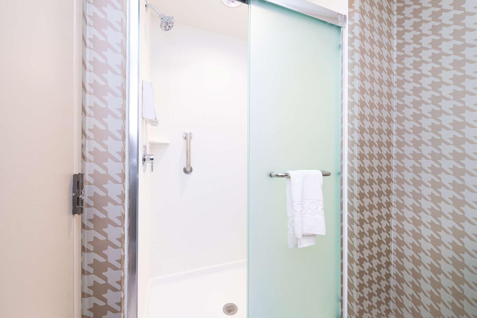 Home2 By Hilton Charlotte Mooresville, Nc Hotel 3*